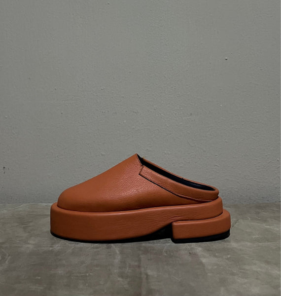 KKERELE Gora Leather-Wrapped Platform Heel Shoes