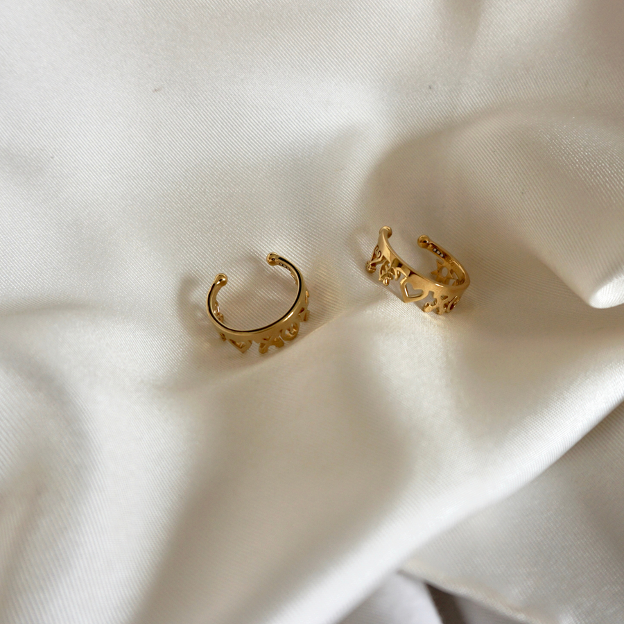 SAHMANI 18k Gold Charm Ring