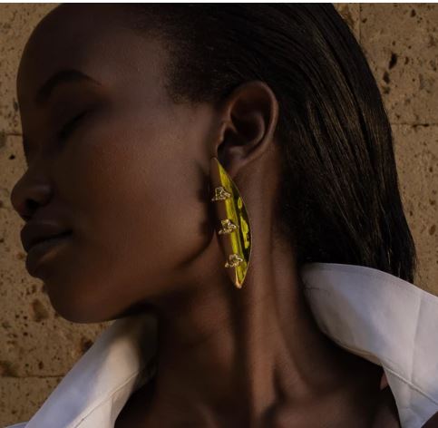 JIAMINI Wamunyu Sheild Earring with three micro vertebrae stud