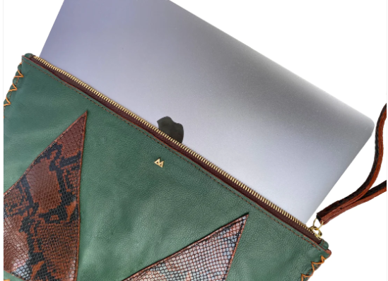 MARTE EGELE SOFT GREEN AND BROWN LAPTOP SLEEVE fashion statement