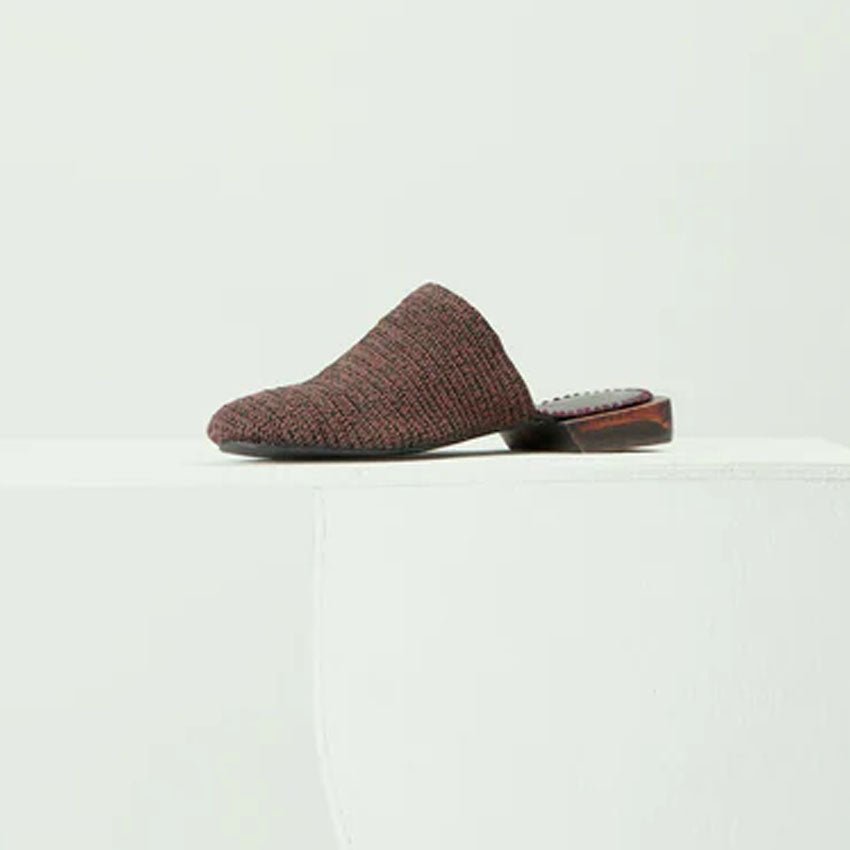 Tally  Cover Toe Slippers